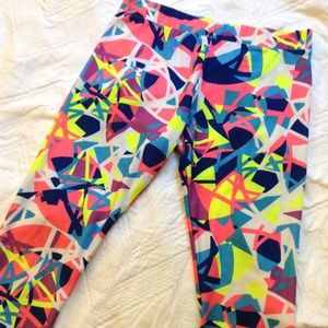 Under Armor Colored Capri Leggings L